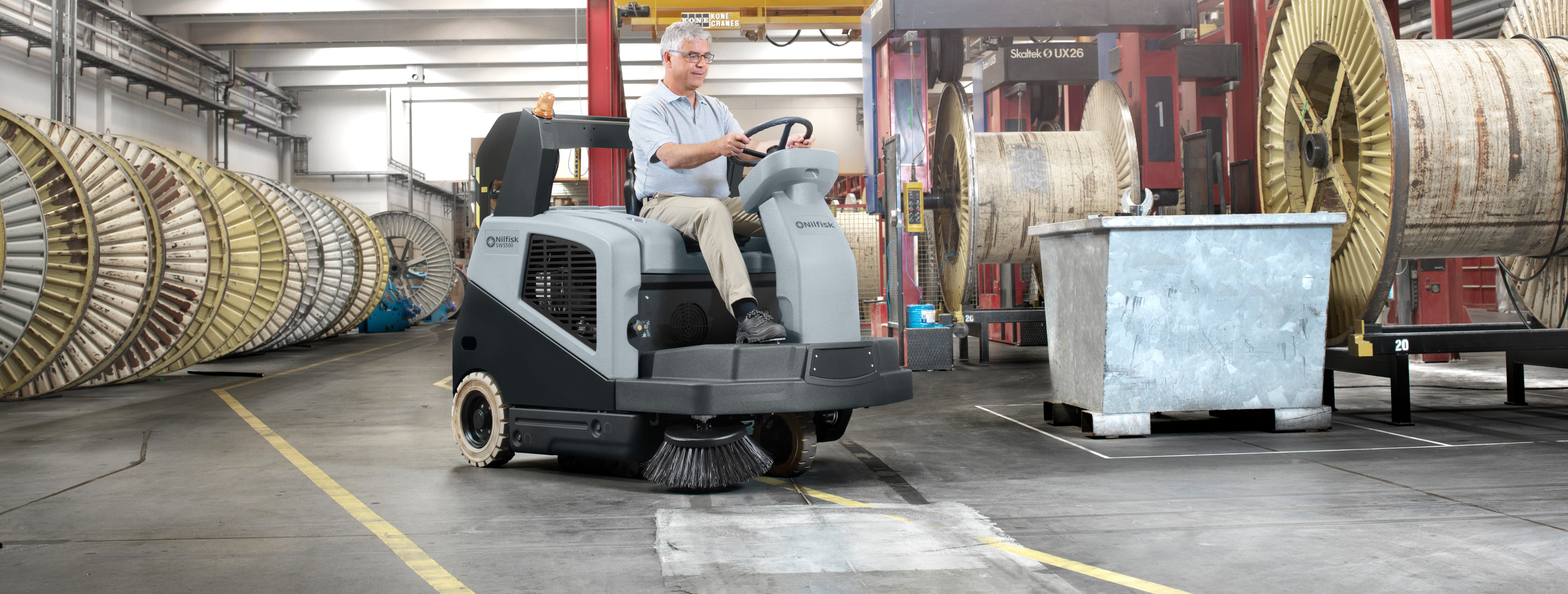 Hvordan velge riktig feiemaskin til lager og industri