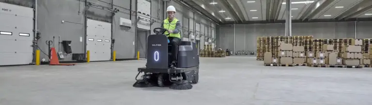 Nilfisk SW3000 – når er en sitte-på-feiemaskin det riktige valget?